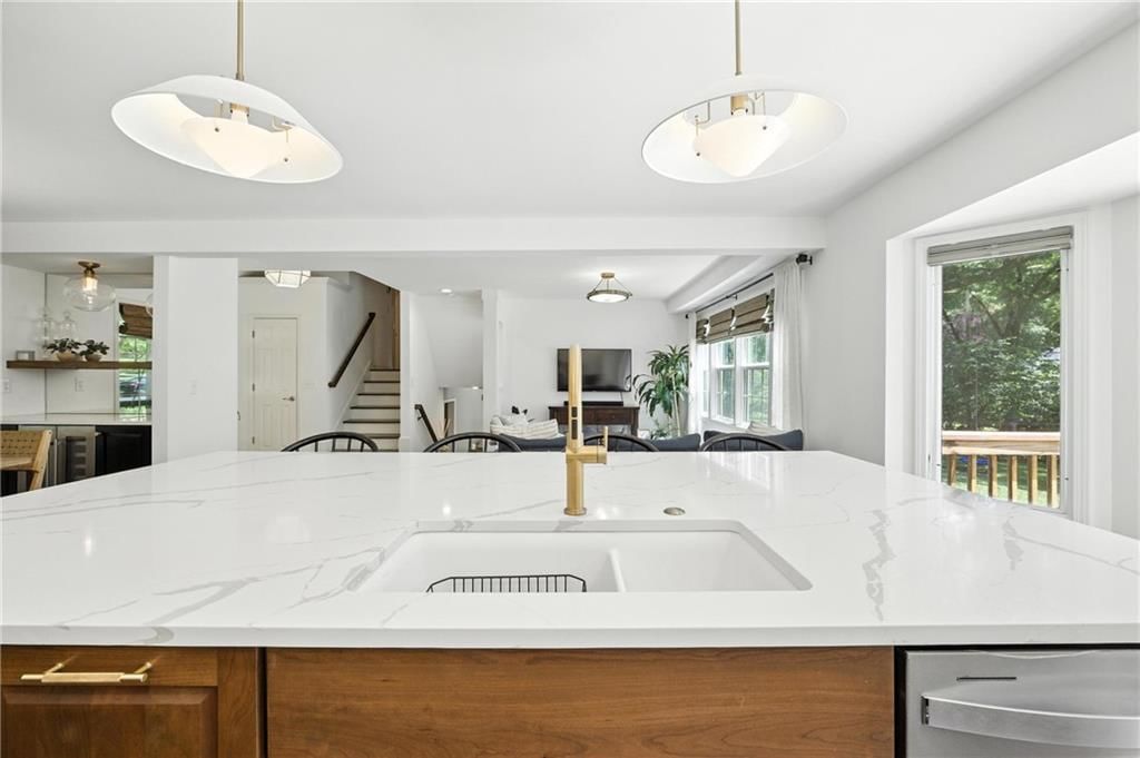 2315 W 104th Terrace — photo 10