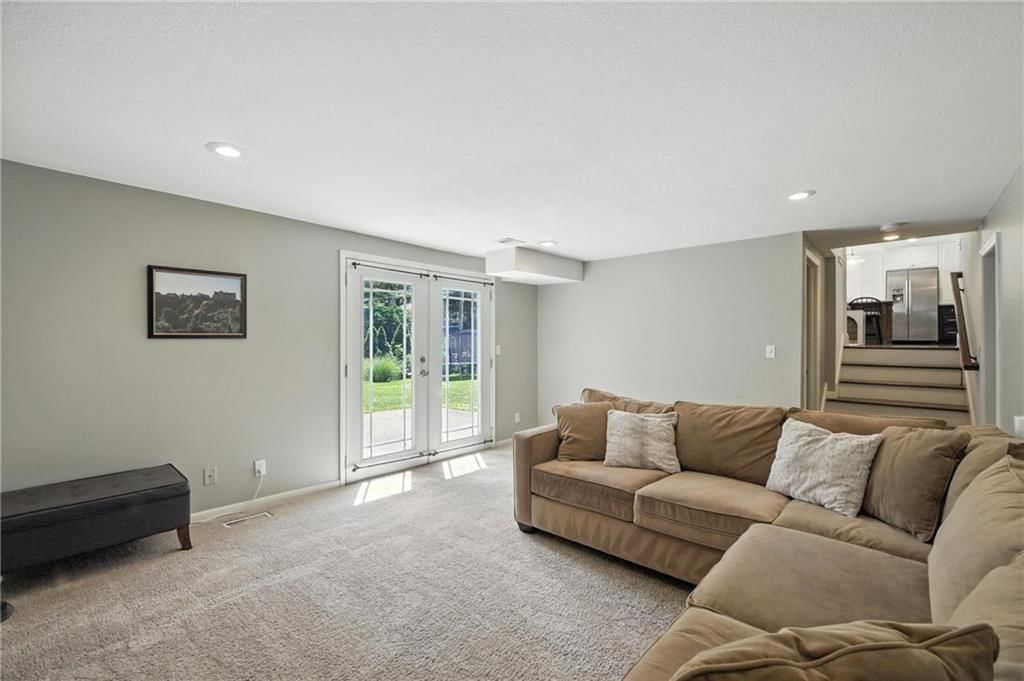 2315 W 104th Terrace — photo 17