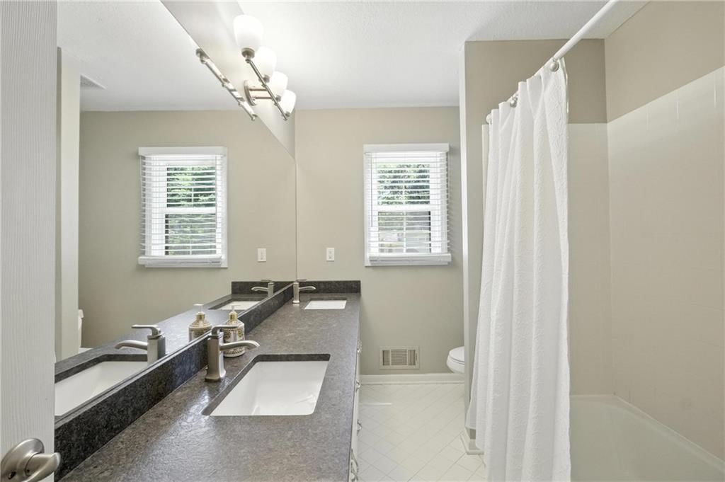 2315 W 104th Terrace — photo 18