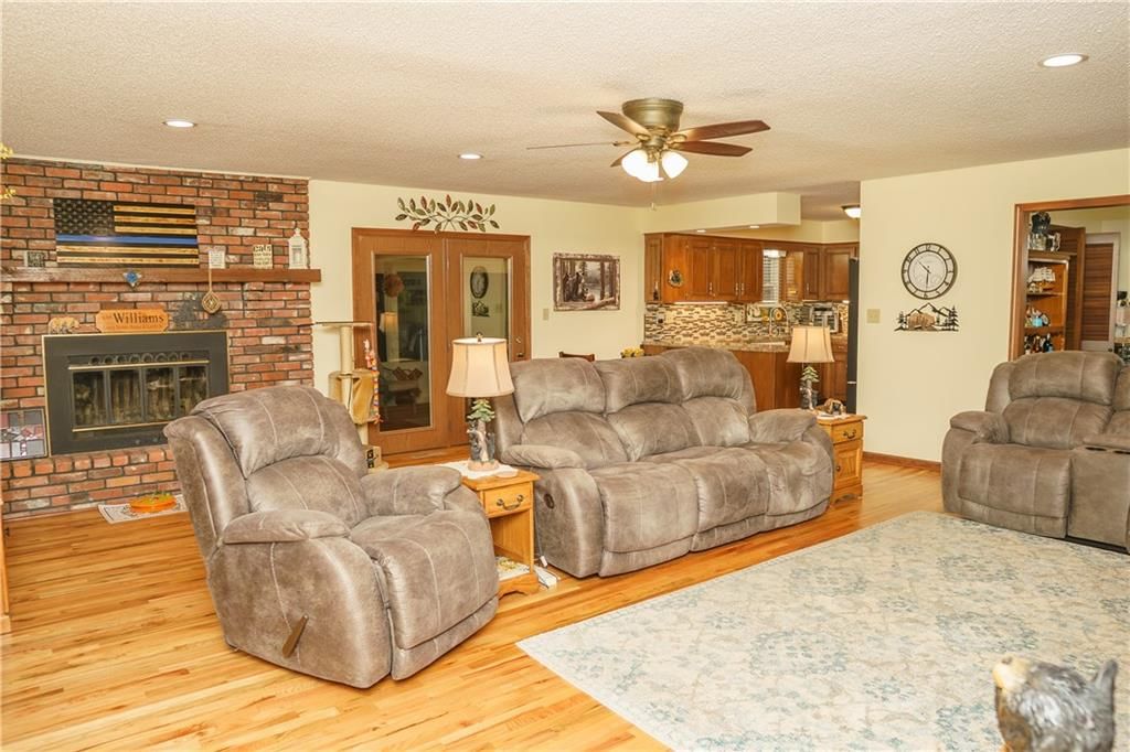 Photo 5 of 52 - 9730 Overhill Drive