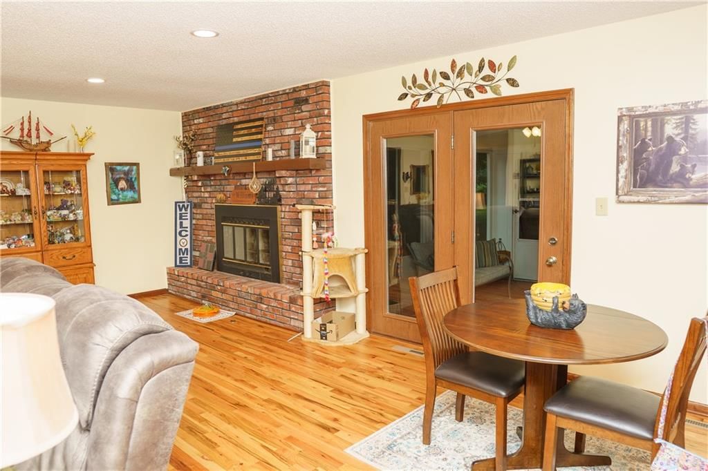 Photo 8 of 52 - 9730 Overhill Drive