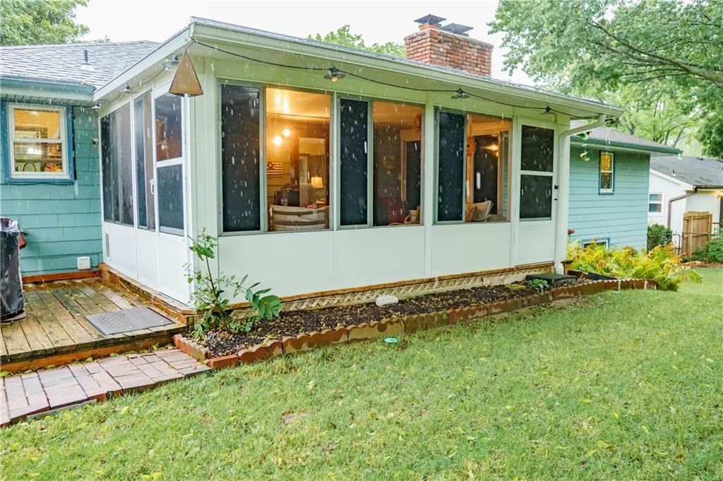 Photo 42 of 52 - 9730 Overhill Drive