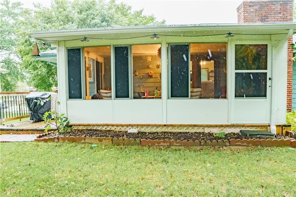 Photo 43 of 52 - 9730 Overhill Drive