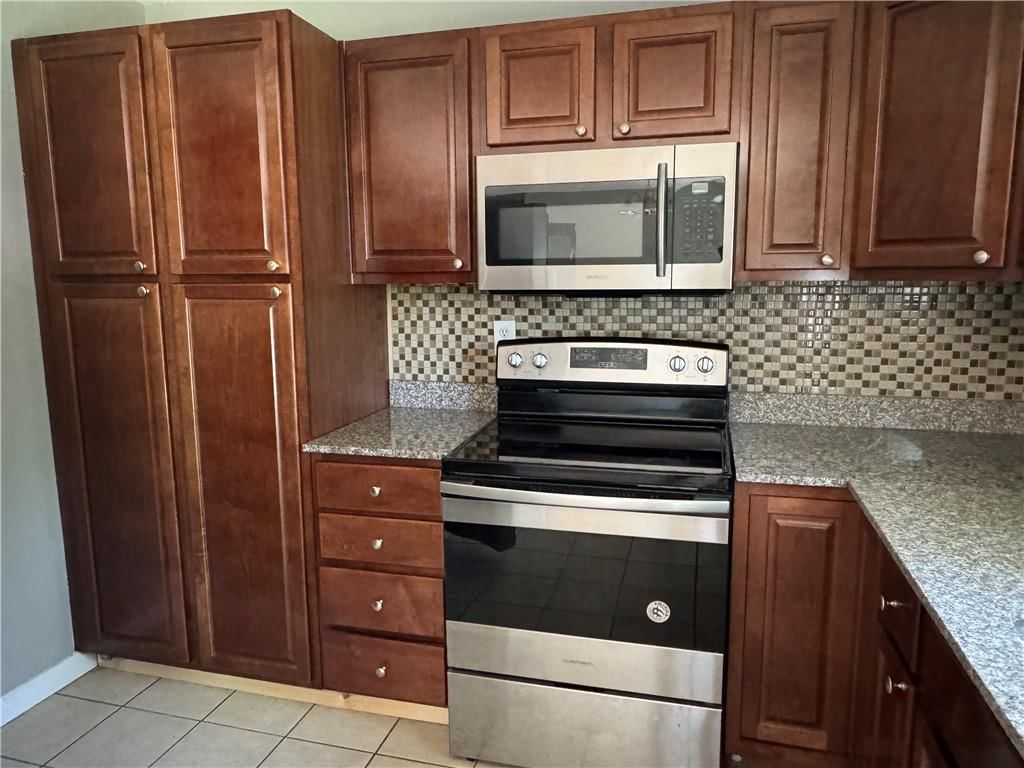 6206 E 140th Terrace — photo 13