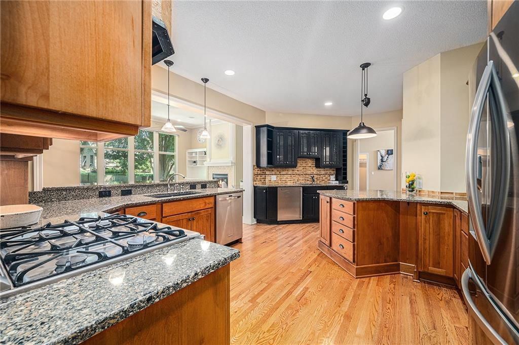 14620 Hayes Street — photo 13