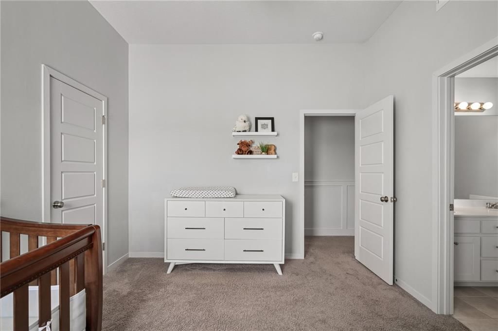 Photo 36 of 69 - 324 S Mesquite Street