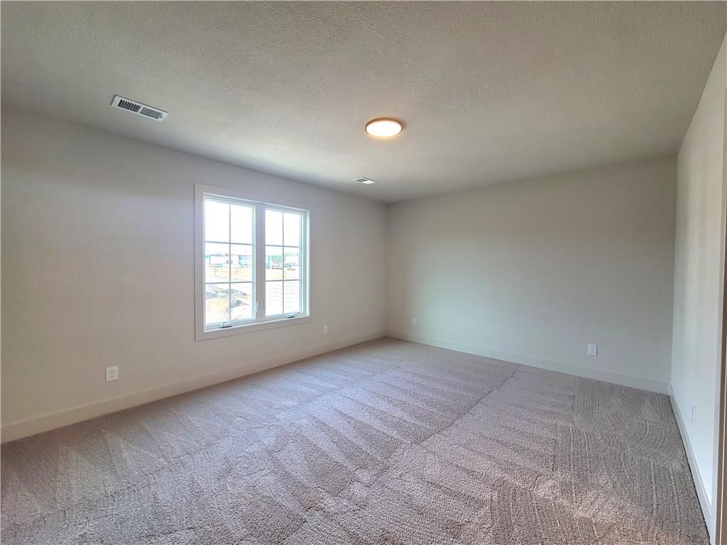 18221 Oakmont Street — photo 35