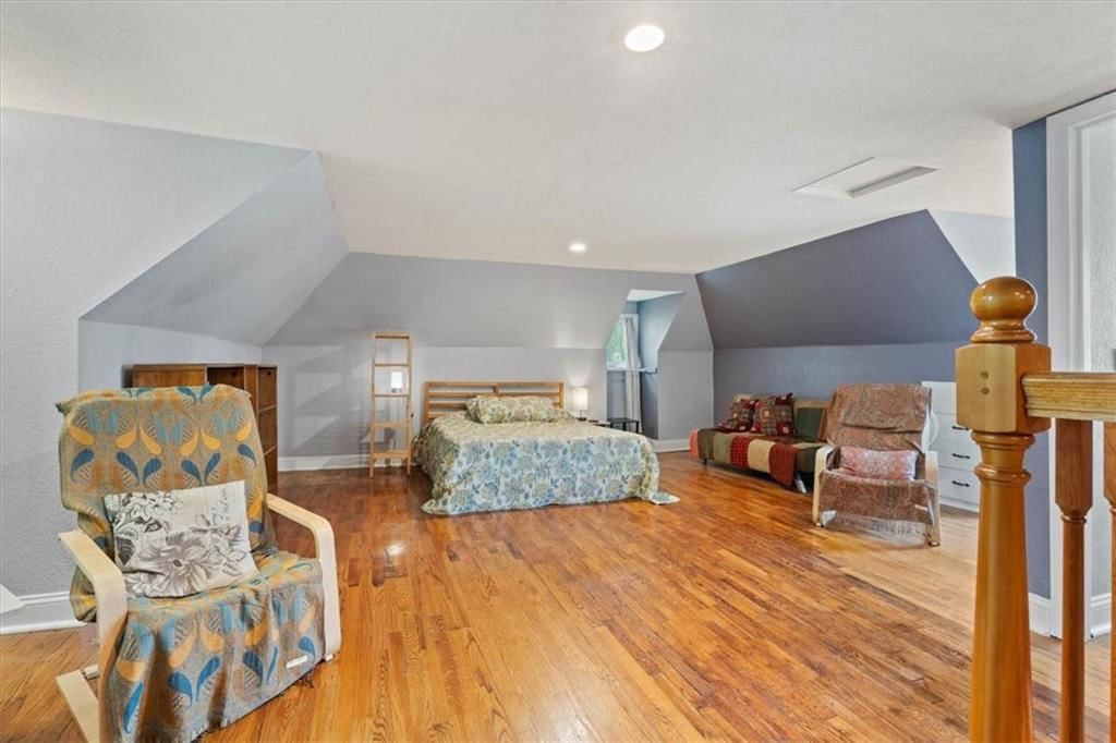 1110 Myrtle Avenue — photo 7