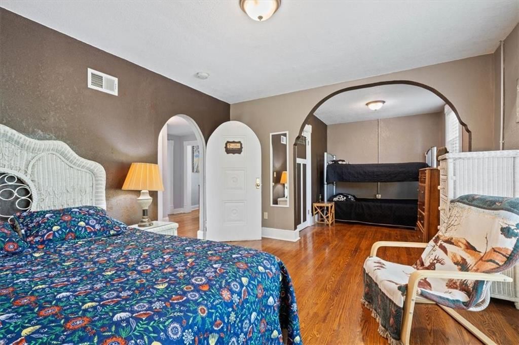 1110 Myrtle Avenue — photo 34