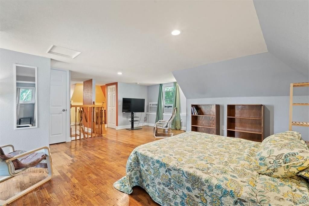 1110 Myrtle Avenue — photo 43