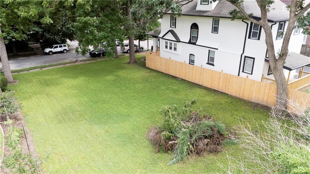 3532 Wyandotte Street — photo 6