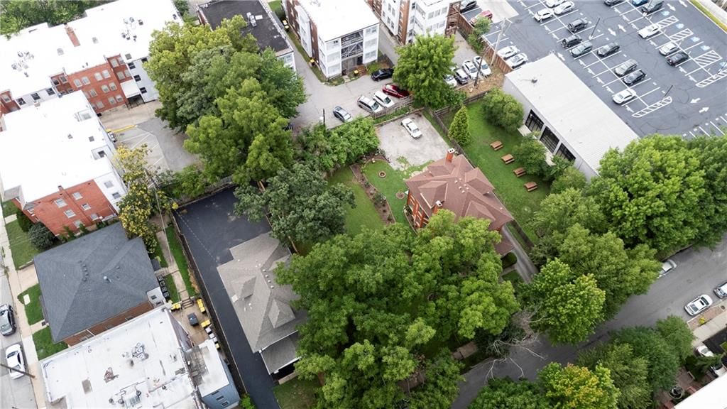 3532 Wyandotte Street — photo 10