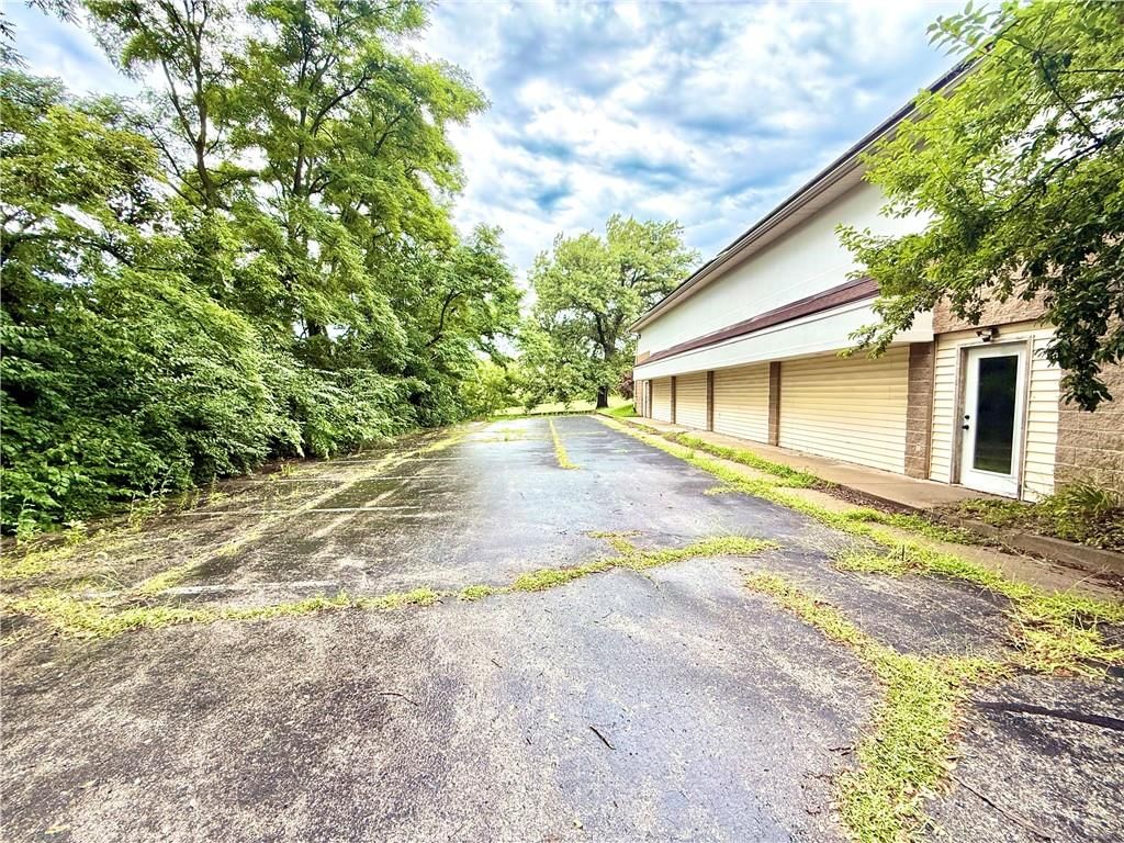 Photo 42 of 45 - 707 N 36th Street