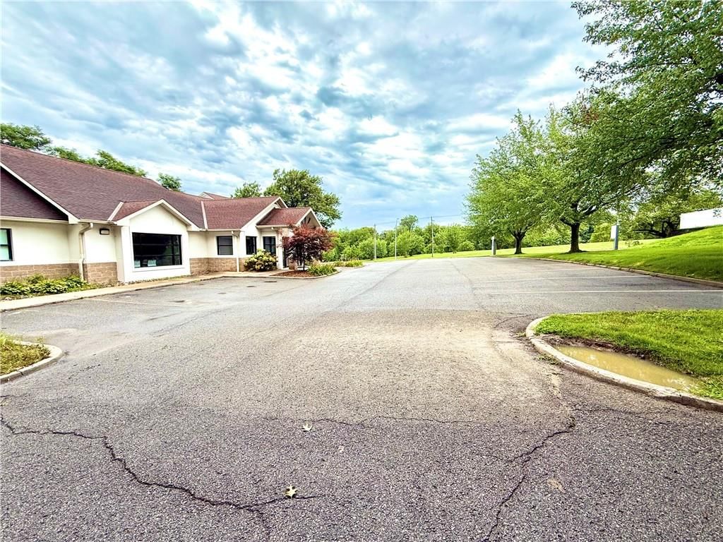 Photo 43 of 45 - 707 N 36th Street
