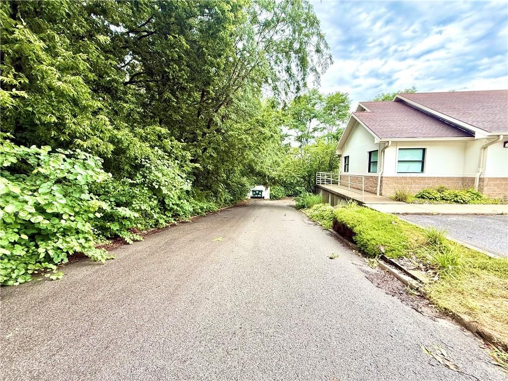 Photo 44 of 45 - 707 N 36th Street