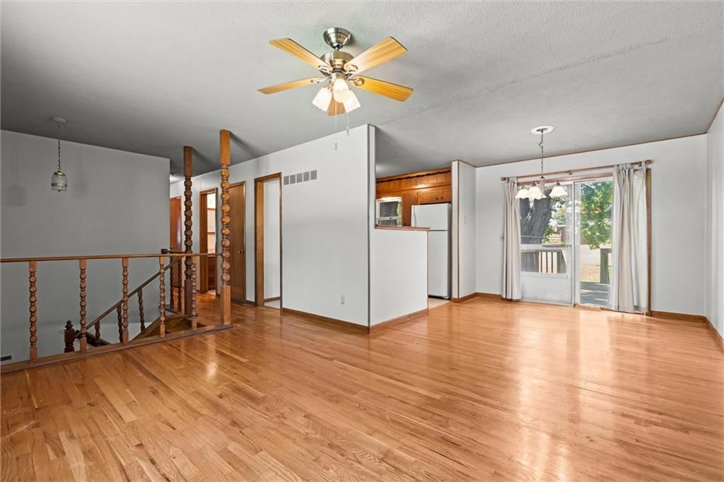 Photo 7 of 34 - 3118 S 56th Terrace