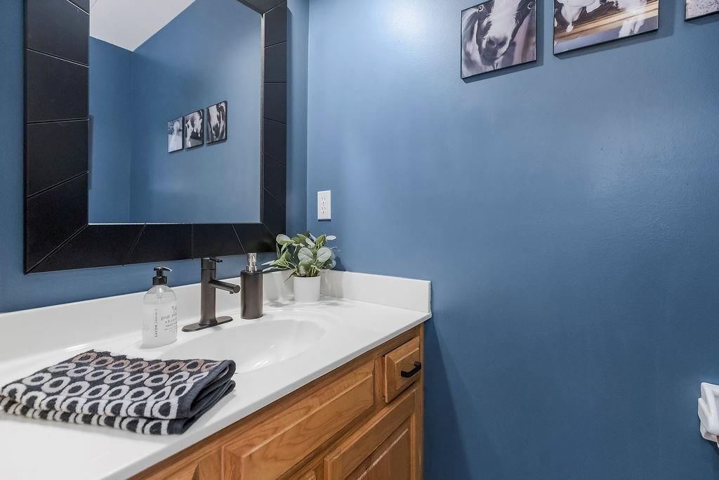 Photo 13 of 43 - 8104 NW 80th Street
