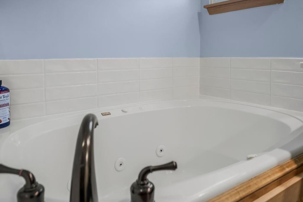 Photo 26 of 43 - 8104 NW 80th Street