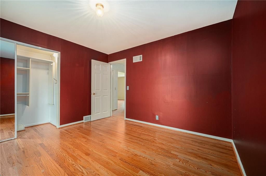 9815 Overbrook Court — photo 24