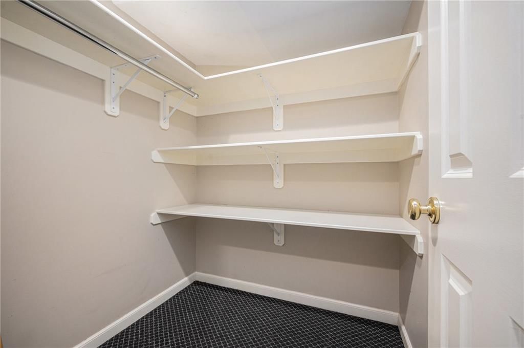 9815 Overbrook Court — photo 32
