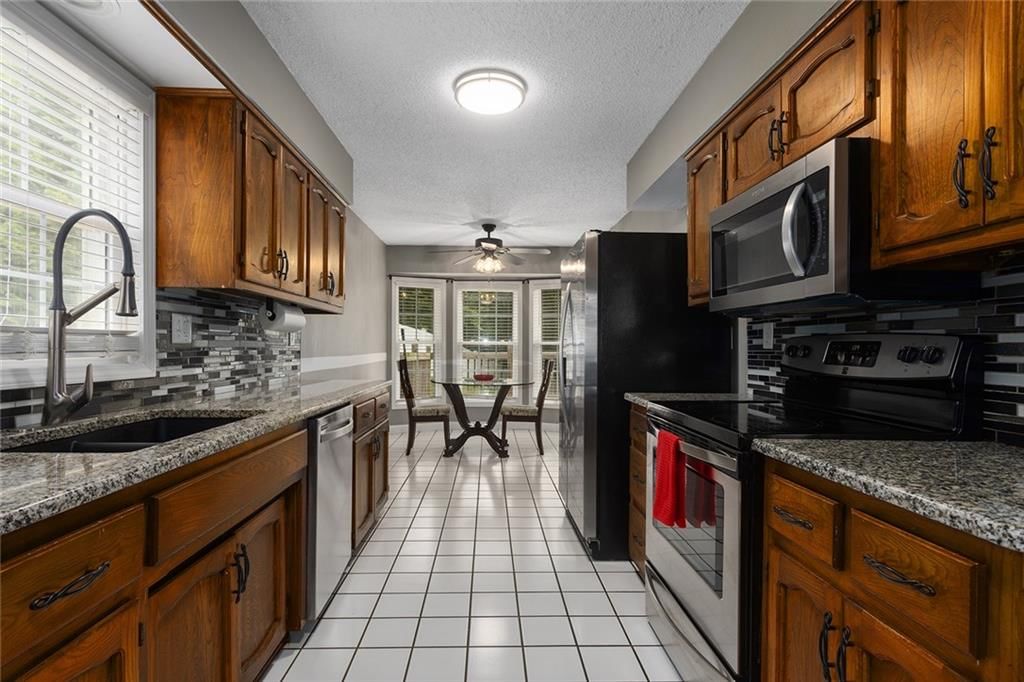 6744 N Park Avenue — photo 7