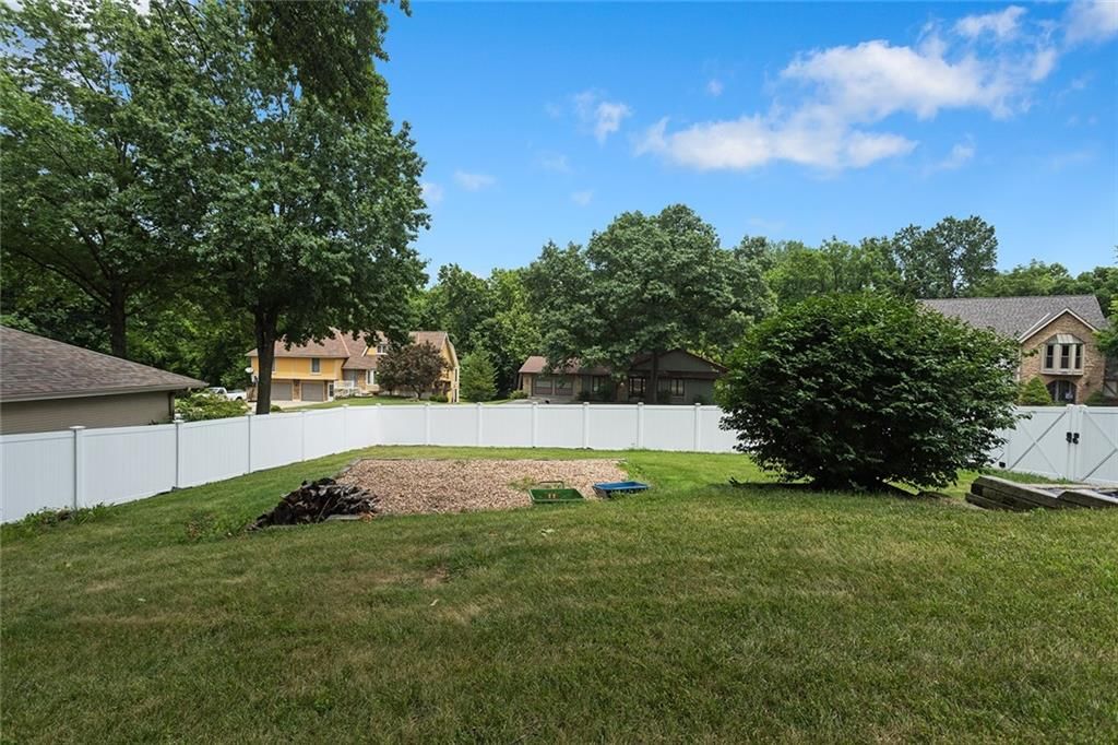 6744 N Park Avenue — photo 37