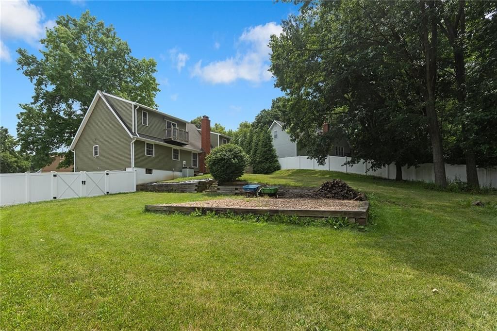 6744 N Park Avenue — photo 38