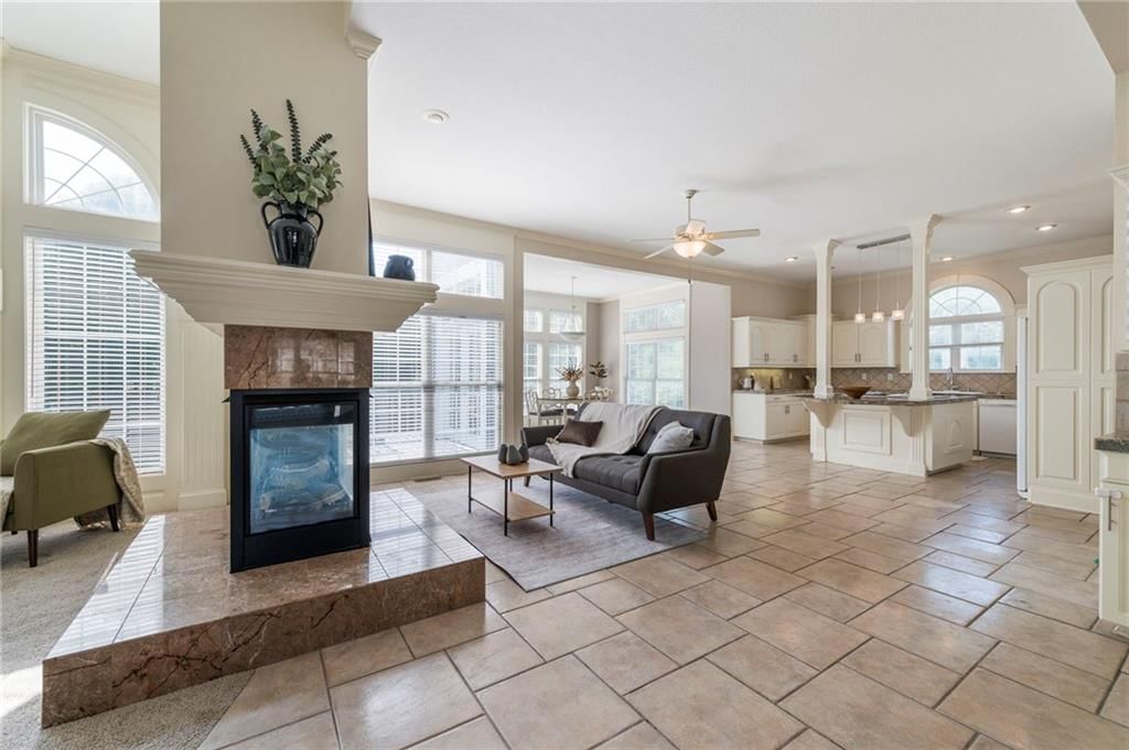 12121 Walnut Street — photo 10