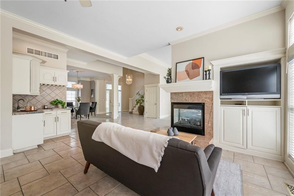 12121 Walnut Street — photo 12