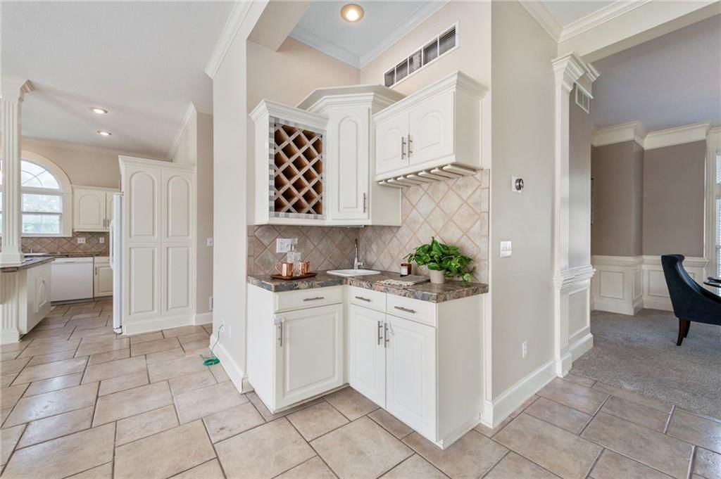 12121 Walnut Street — photo 19