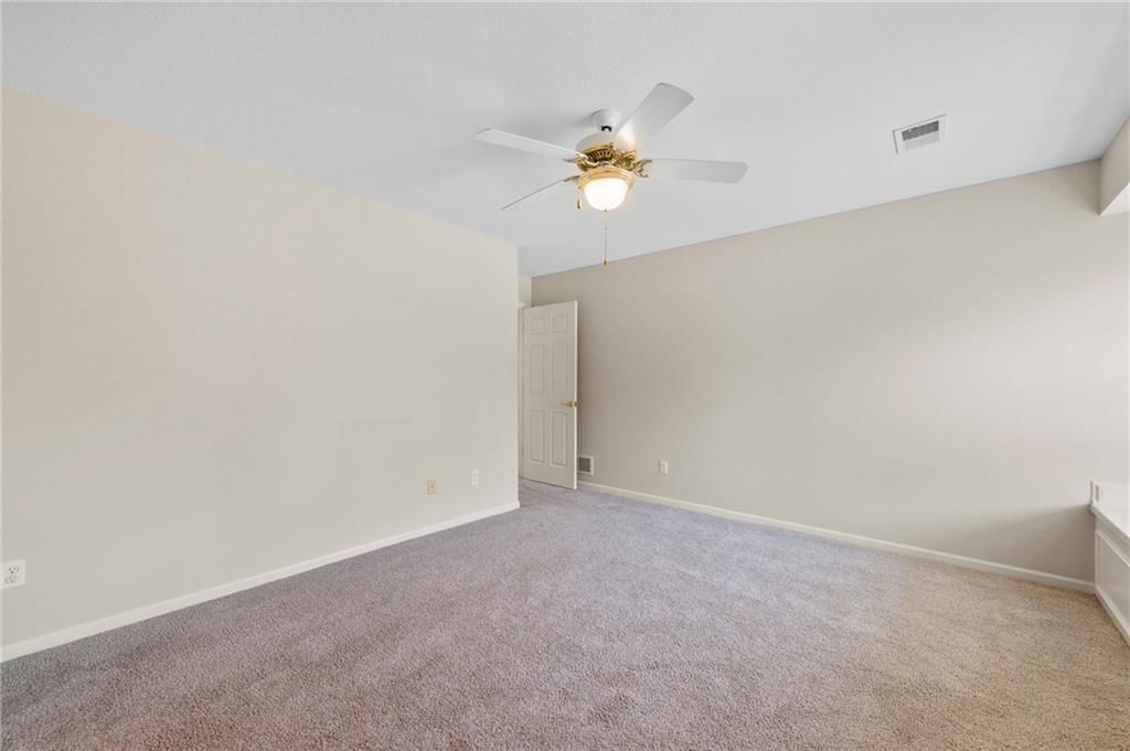 12121 Walnut Street — photo 31