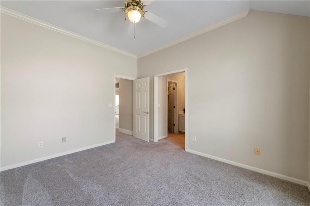12121 Walnut Street — photo 34