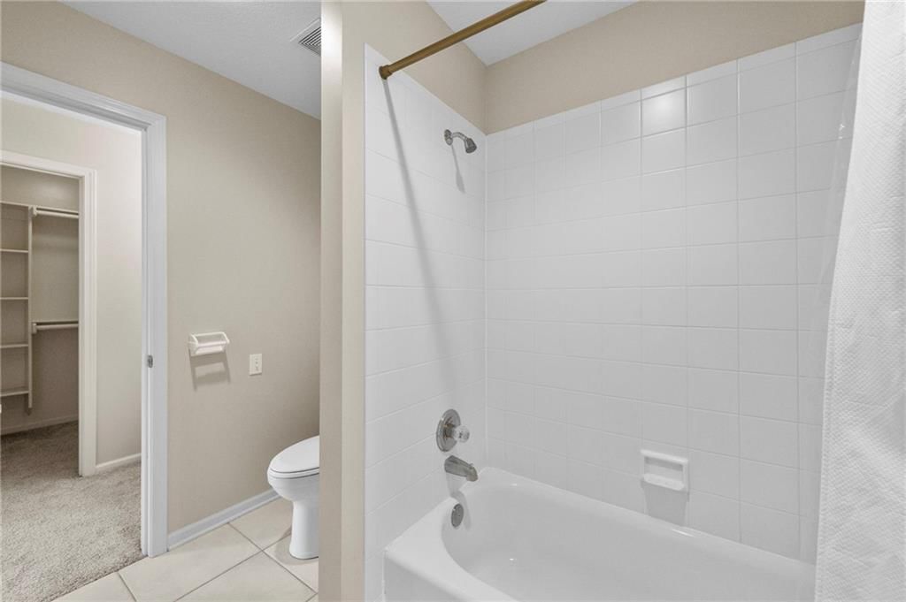 12121 Walnut Street — photo 36