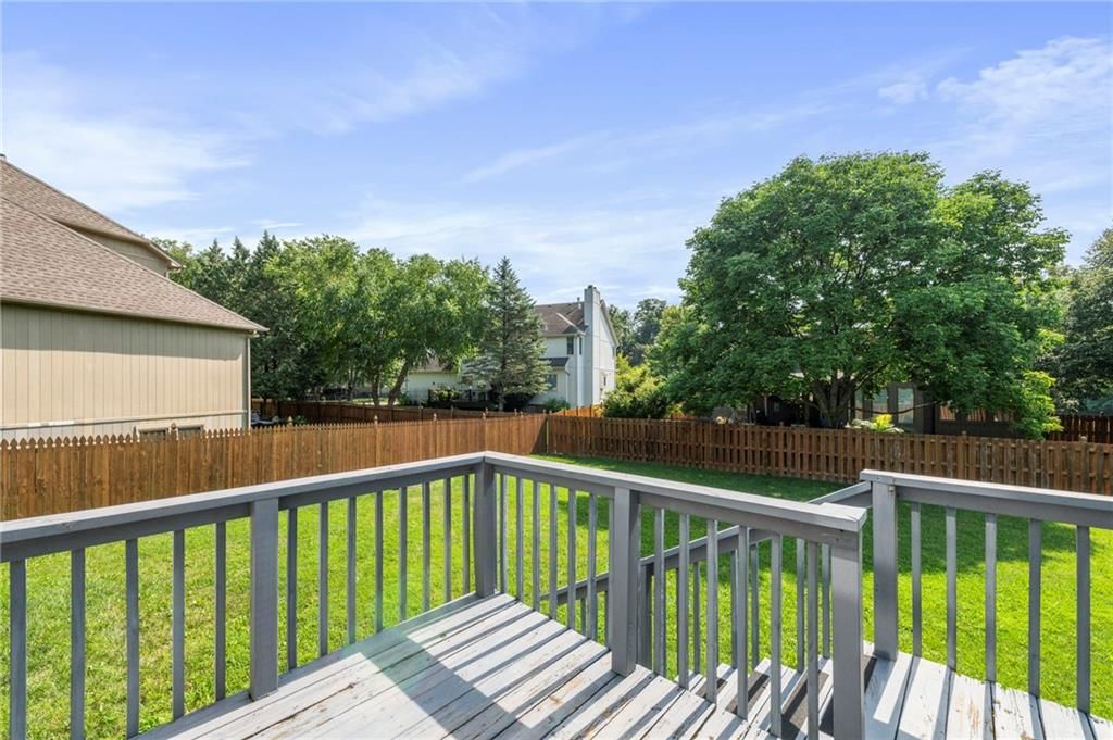 12121 Walnut Street — photo 40