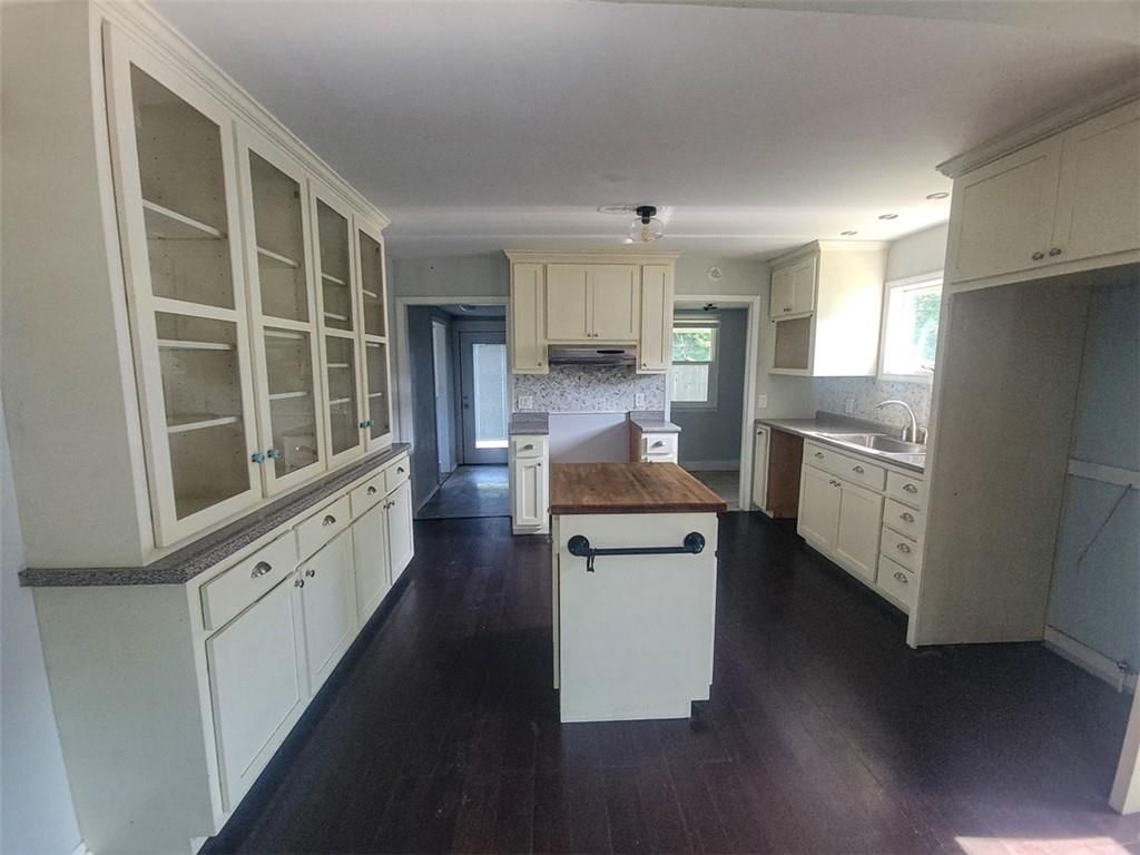 1324 Pacific Avenue — photo 10