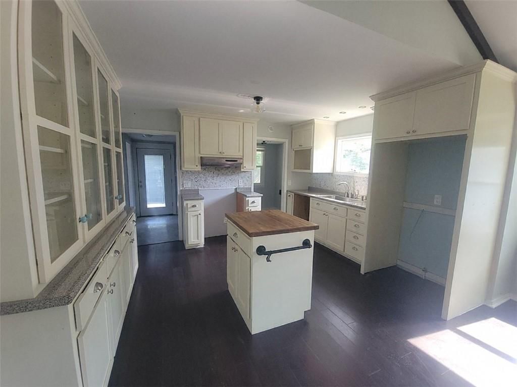 1324 Pacific Avenue — photo 11