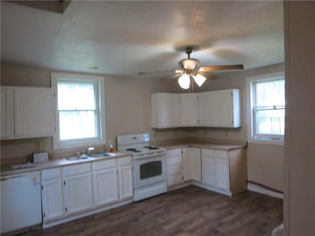 281 Maple Street — photo 10