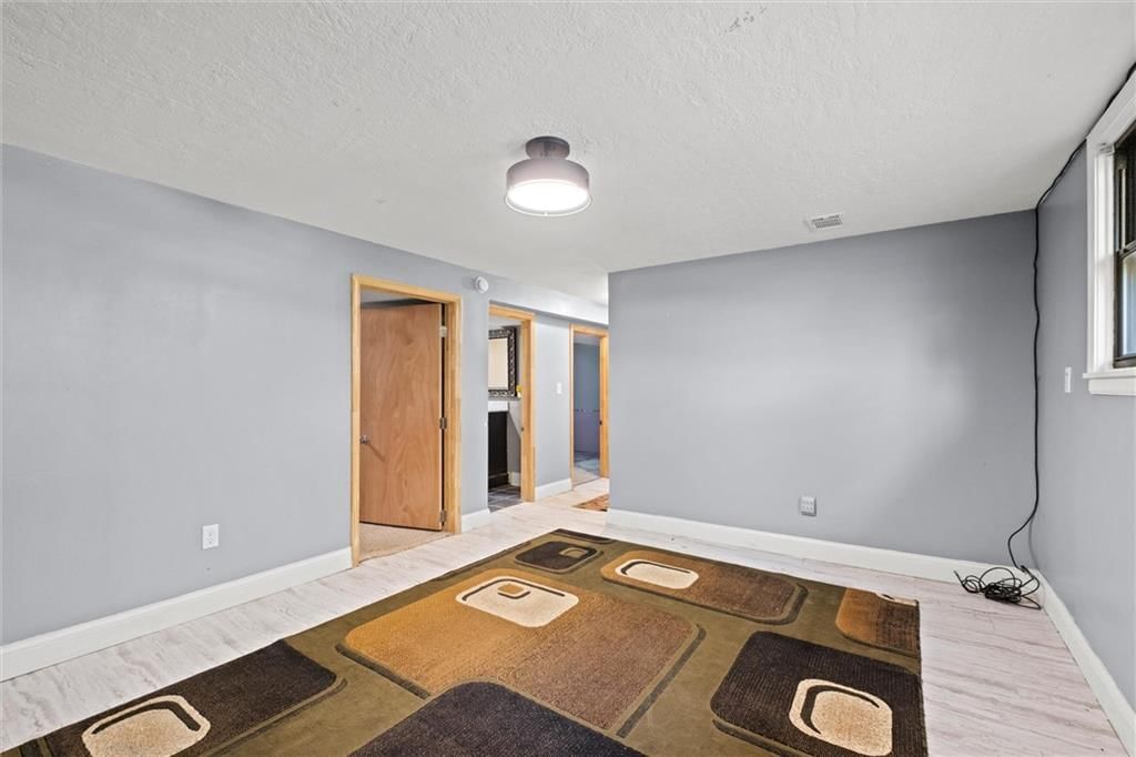 14101 Sandusky Avenue — photo 32