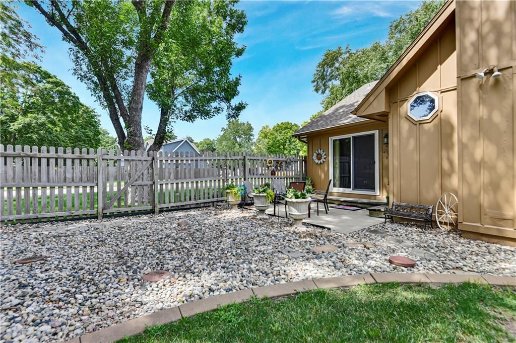 14719 W 84th Street — photo 27