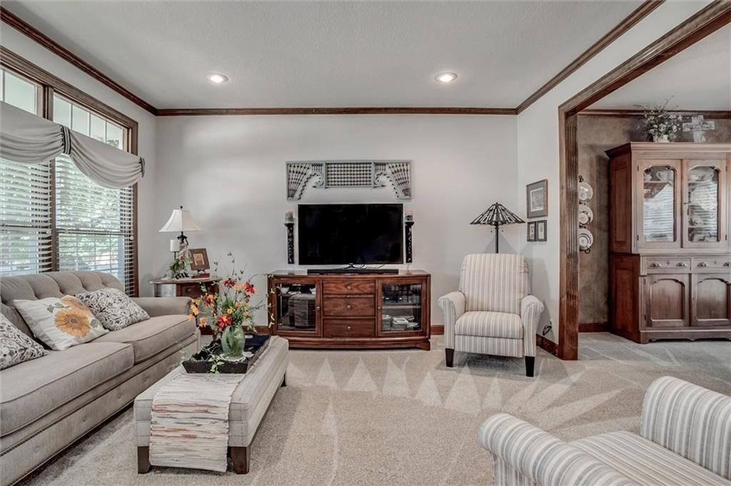 Photo 5 of 36 - 1503 Horseshoe Drive