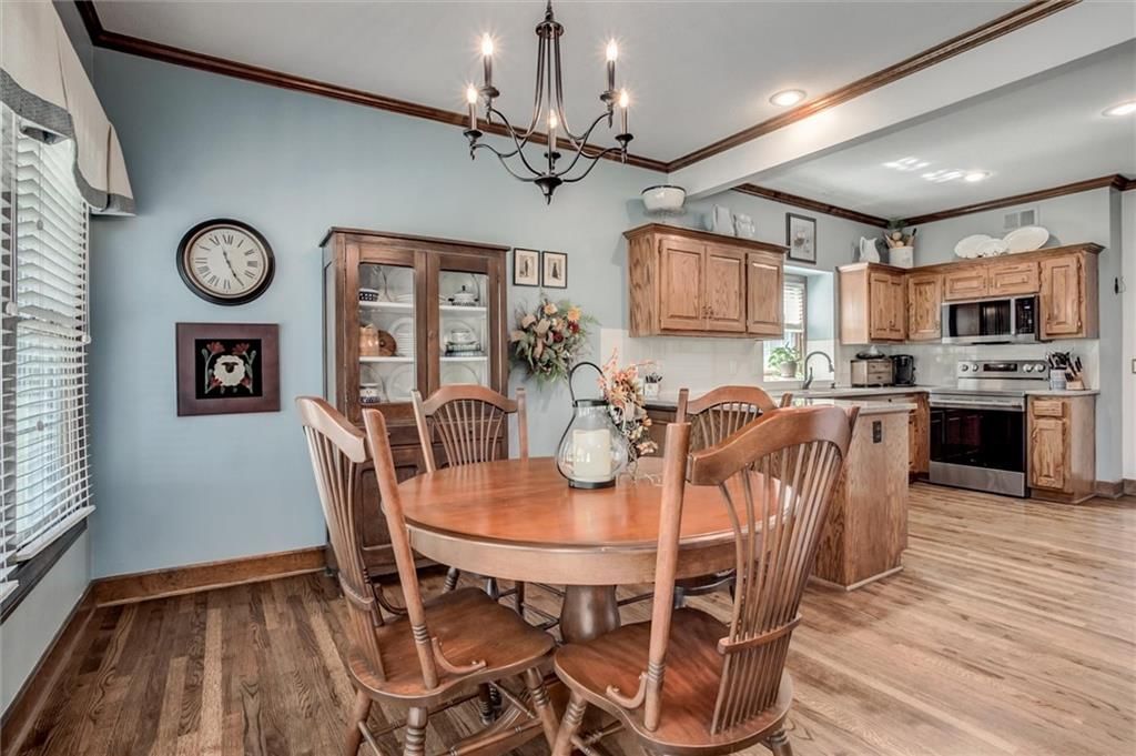 Photo 11 of 36 - 1503 Horseshoe Drive