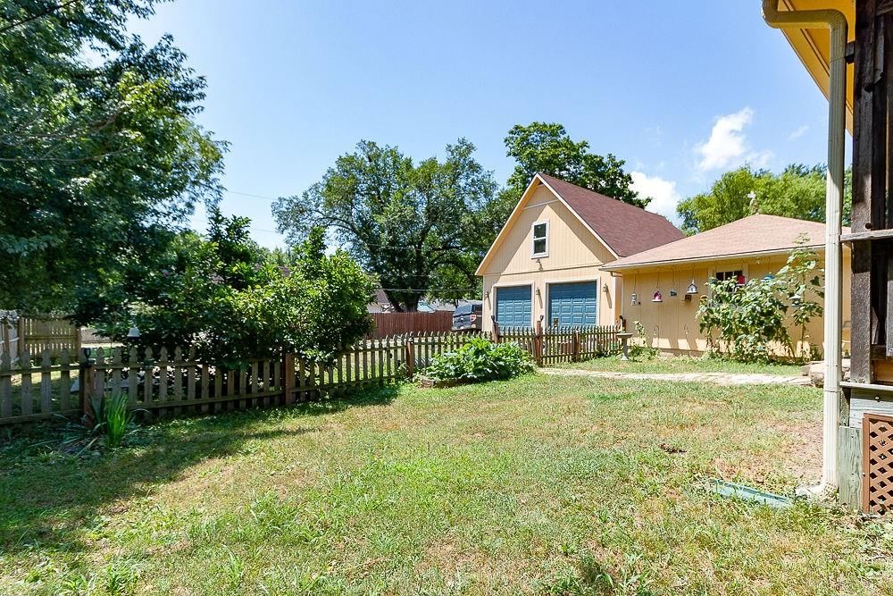 703 Jersey Street — photo 32