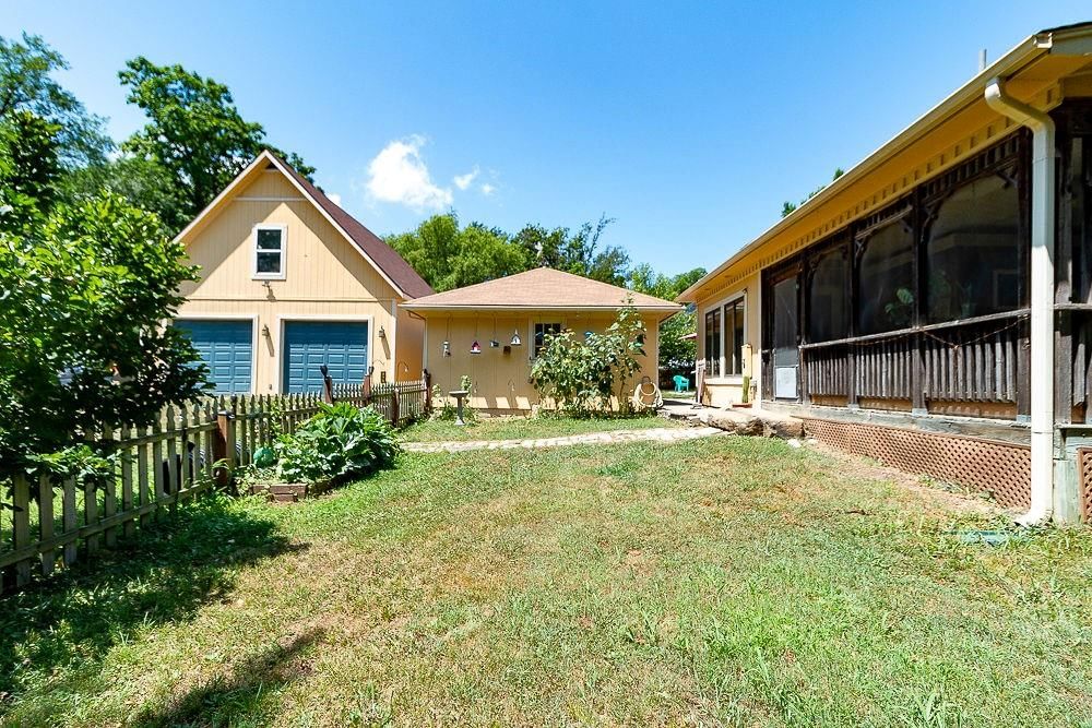 703 Jersey Street — photo 33