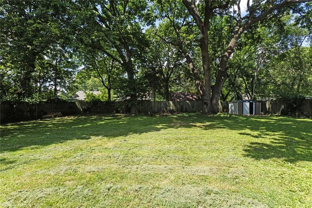 7434 Wabash Avenue — photo 25