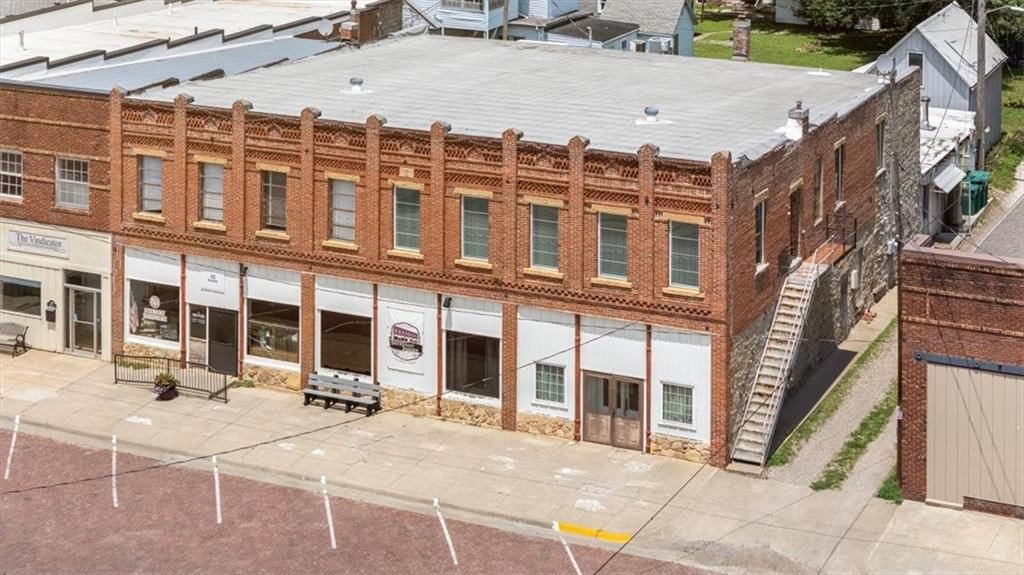 412 Broadway Street — photo 8