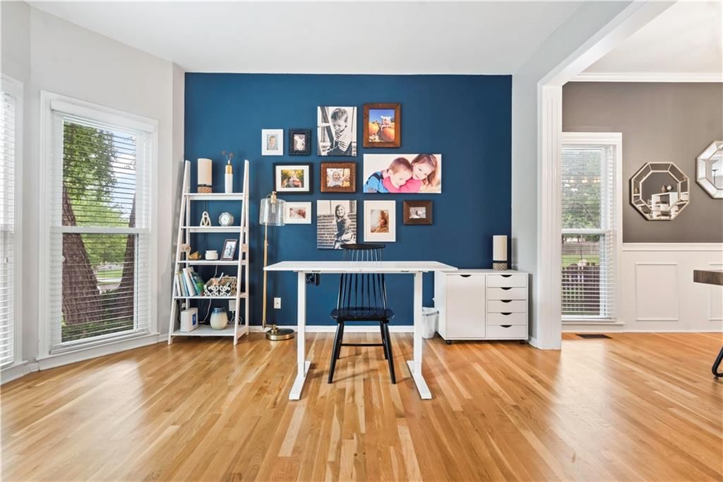 Photo 13 of 50 - 14707 Hadley Street