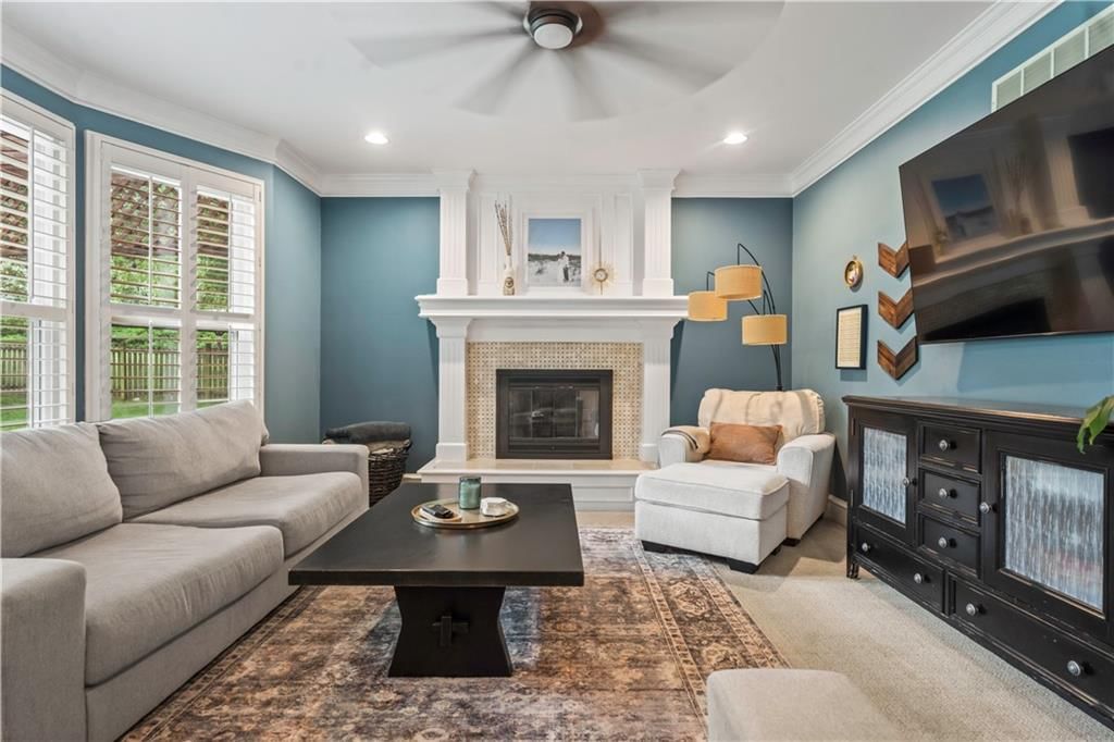 Photo 14 of 50 - 14707 Hadley Street