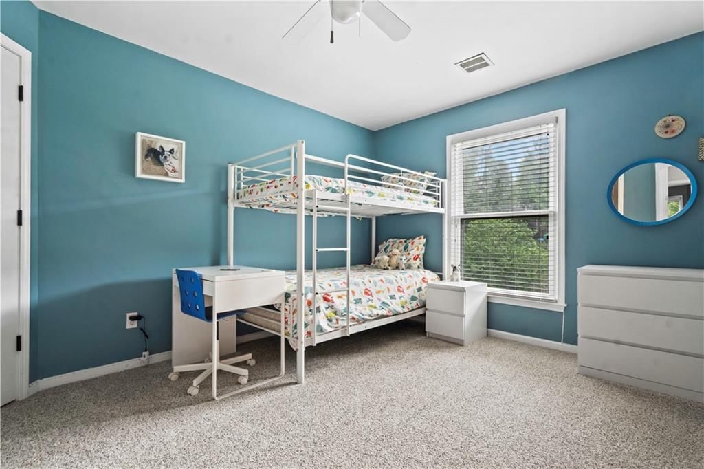 Photo 26 of 50 - 14707 Hadley Street