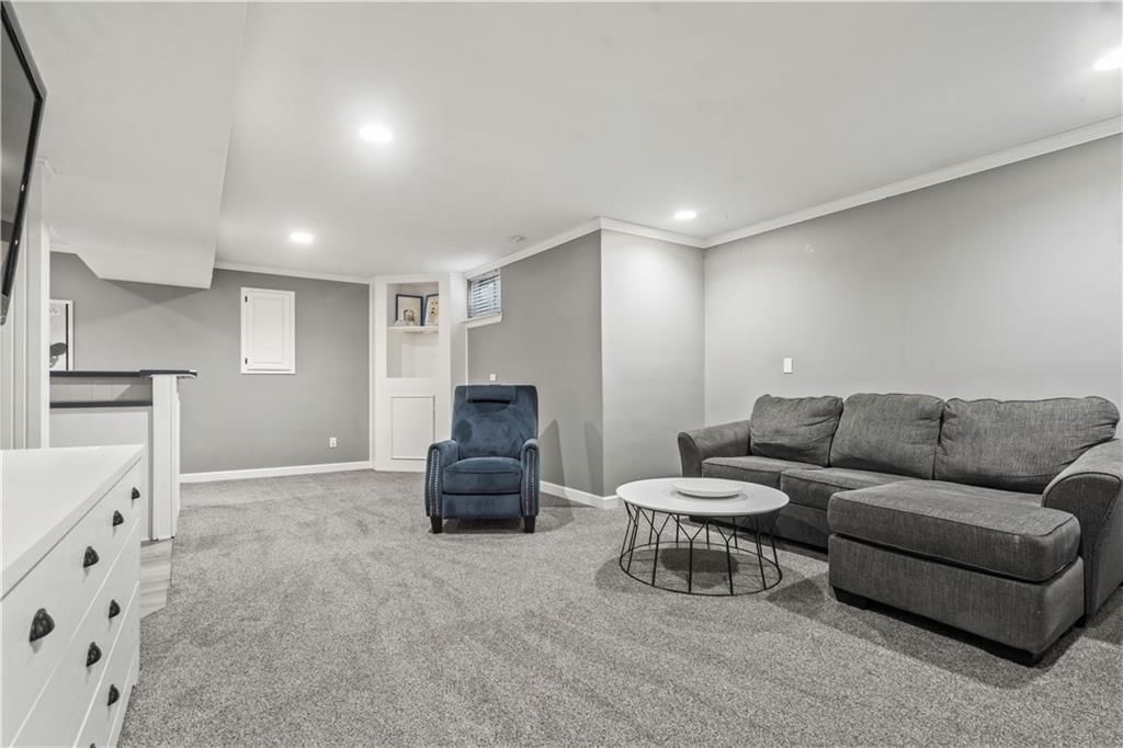 Photo 35 of 50 - 14707 Hadley Street