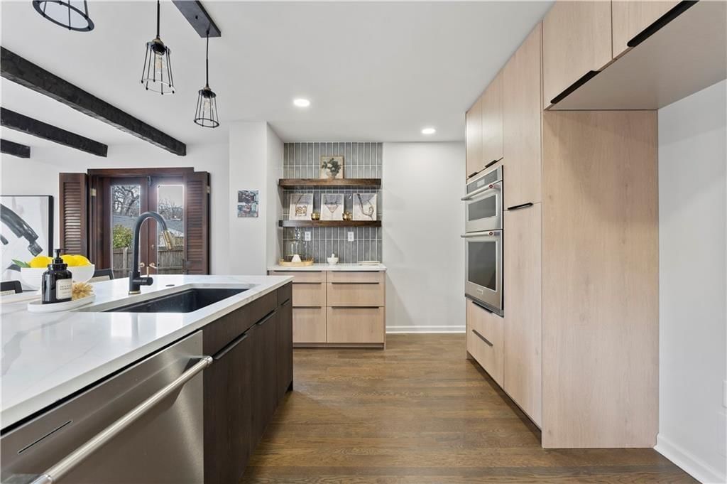 1212 W 69th Street — photo 13